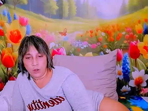 indianroxy webcam