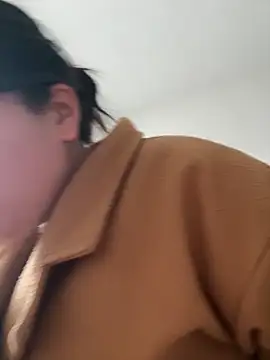 美女daaqnn在线直播