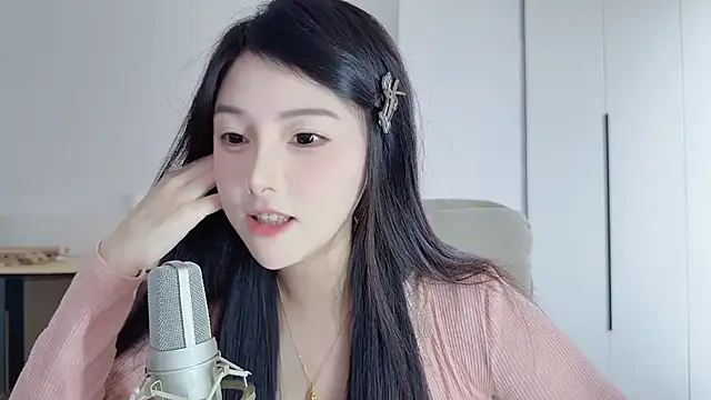 美女HaagenDazs_在线直播