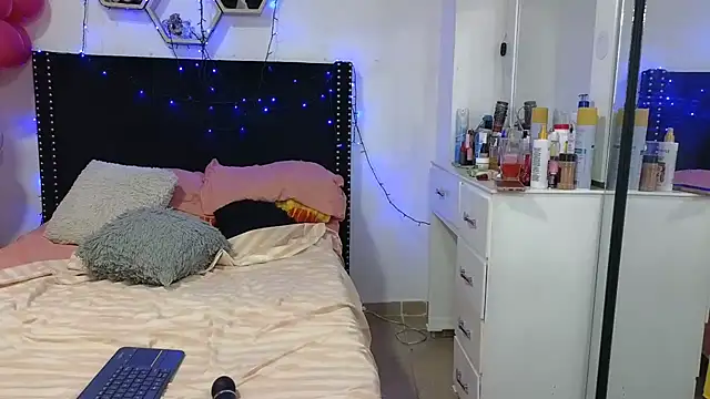 charlotte_077 webcam