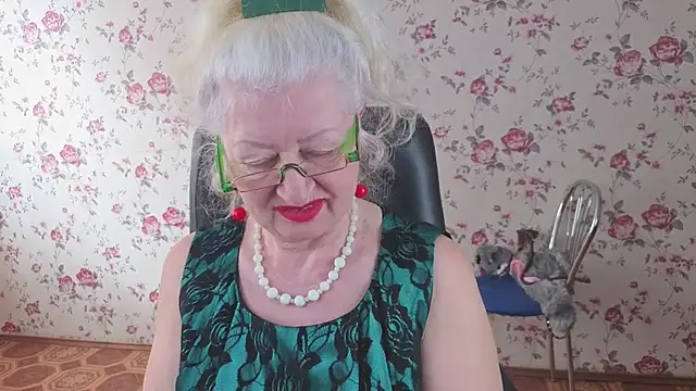 Maya_Mayflower webcam