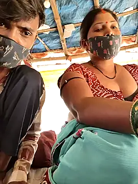 Indiandesicouple155 webcam