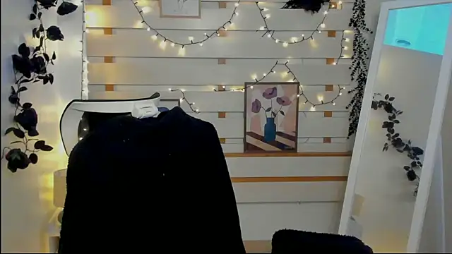 Josephine_Kiss webcam