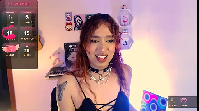 AdelineEsposito webcam