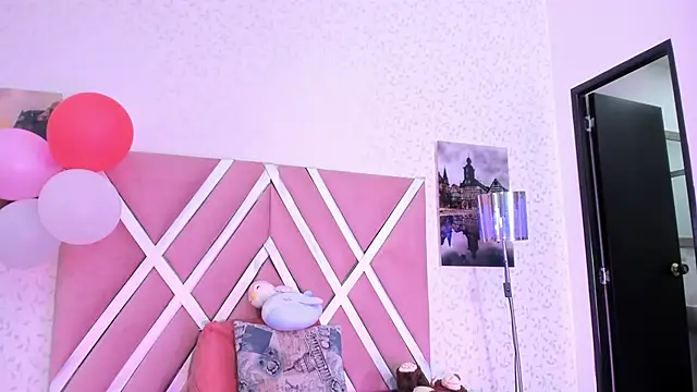 aniemorningstar - Aniemorningstar's free webcam - UK Sex Cams