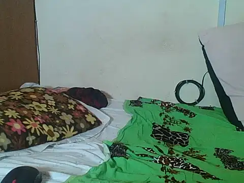 Sexyblackgold webcam