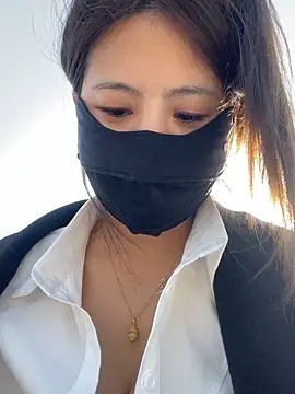 美女mi-ki1314在线直播