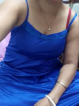 Webcam Model (BongQueen9)  is live.Free join now!