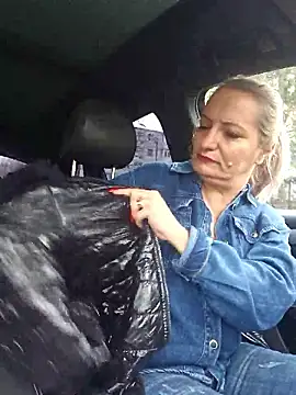 ladytouch - LadyTouch's free webcam - UK Sex Cams