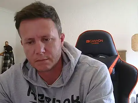 TroyDieselXXX webcam