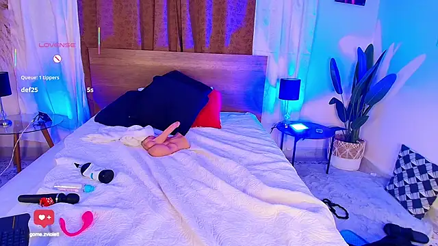 ViolettGomez_93 webcam