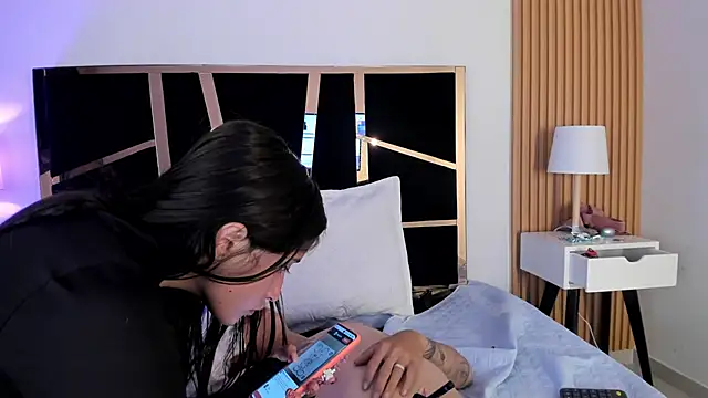 Genesis_And_Jack_ webcam