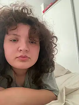 Webcam Model (Solangerulo_)  is live.Free join now!