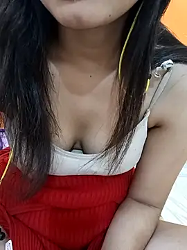 CuteSarikaLIVE webcam