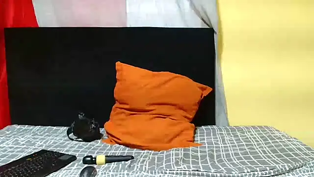 JinglynJuicy22 webcam