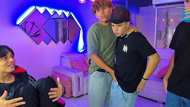 Houseofwarrios's room