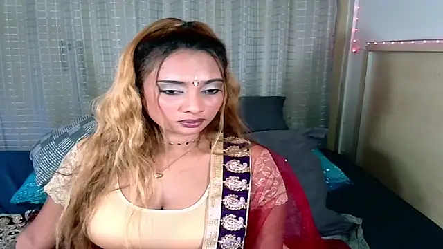 sexyindianchic webcam