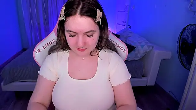 lovelyy_julia webcam