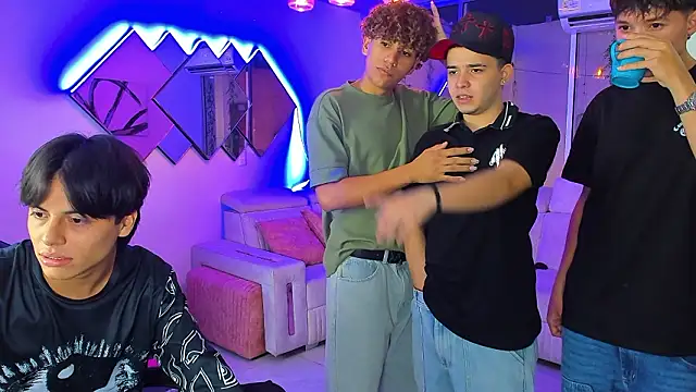 Houseofwarrios webcam