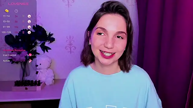 kindhazelhere_ - KindHazelHere_'s free webcam