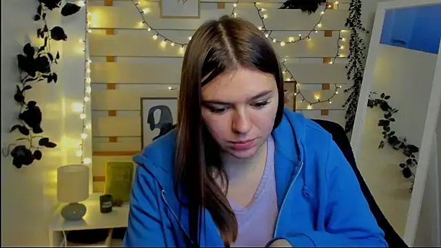 Josephine_Kiss webcam