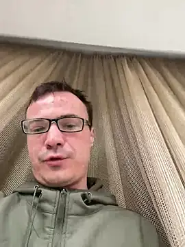 viktor1992-1-1 - Viktor1992-1-1's free webcam