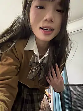 yiyi-707 - Yiyi-707's free webcam - UK Sex Cams