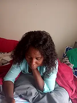 sluttylaura21 webcam