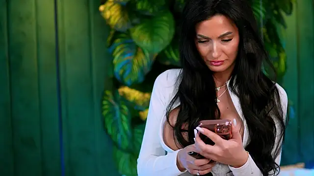 IrisNightshade webcam