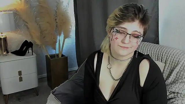 absi_glitch - ABSI_GLITCH's free webcam - UK Sex Cams