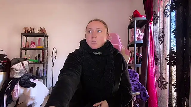 kisicaxx - Kisicaxx's free webcam - UK Sex Cams