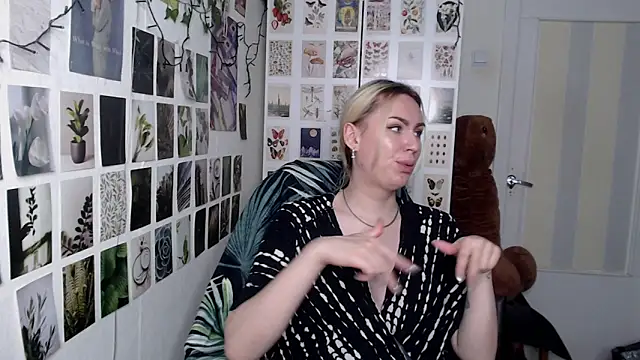 capriscorpion - CapriScorpion's free webcam - UK Sex Cams