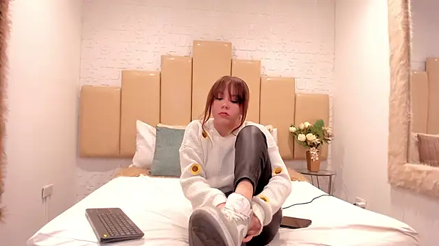 alanna_flowers - Alanna_flowers's free webcam