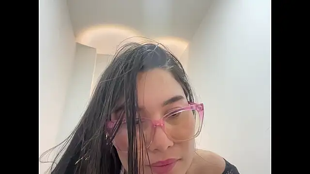 ImHannahWeaver webcam