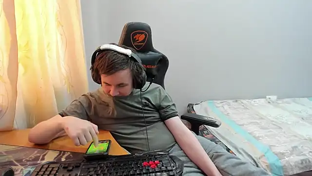 iliaskrislove webcam