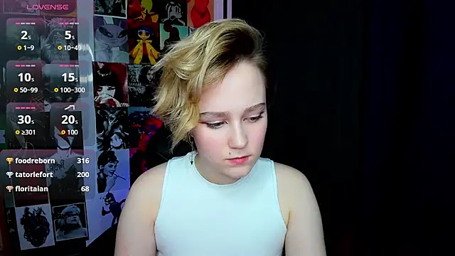 Ellie_Heavenly webcam