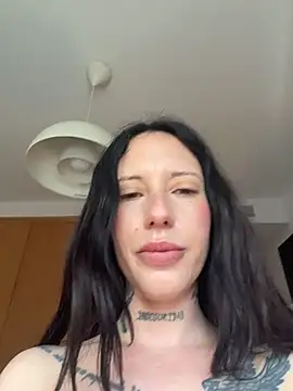 bellagiaxx (F young) - squirt + 5 min control last tipper