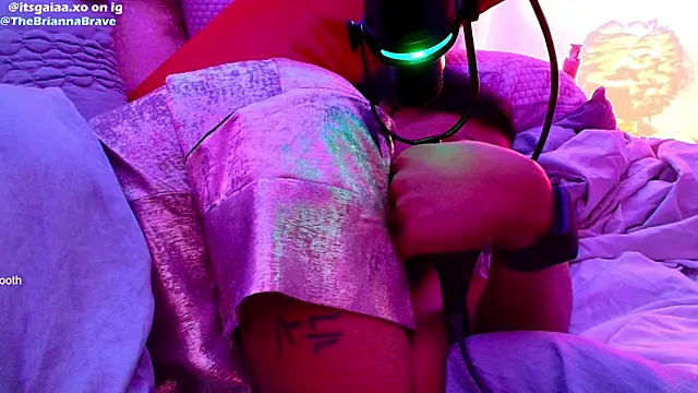 briannabrave (F young) - twerk