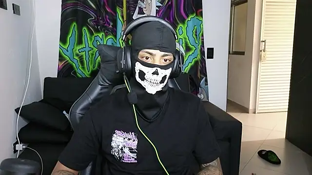 cash_master888 webcam