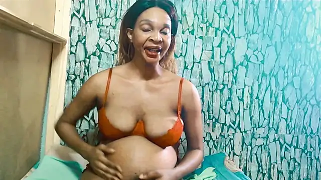 Caramelminxxx1 webcam