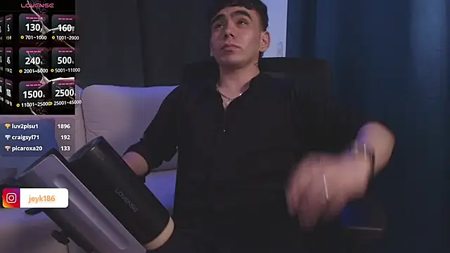 Guccy_Boy_Club webcam