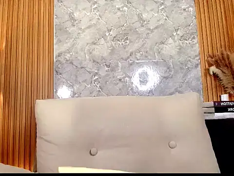 MiaFuckingWill webcam