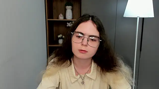 myrlzangger - MyrlZangger's free webcam - UK Sex Cams