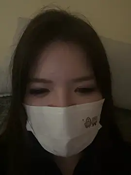 美女Momochen8839在线直播