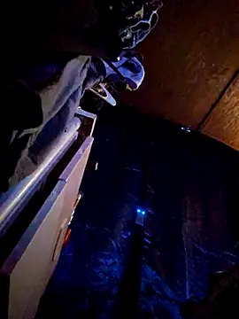 UncutHammer69 webcam