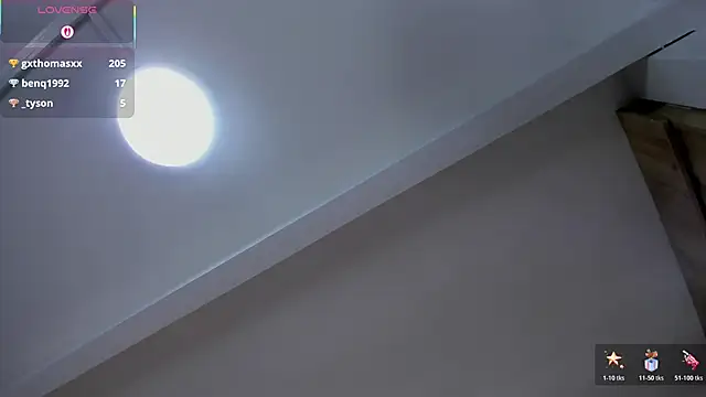 VICTORIAGRAYS webcam