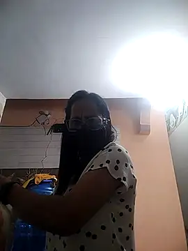 meenu_bhabhi547 webcam