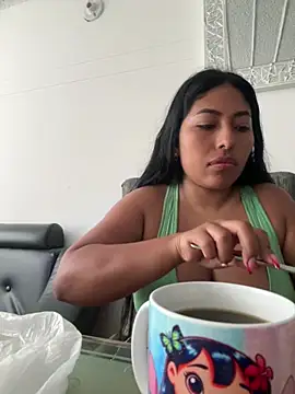 emmyjhonson07 webcam