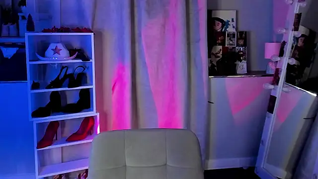 Sahara_Shields webcam