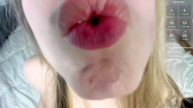 TiffinyMergist webcam